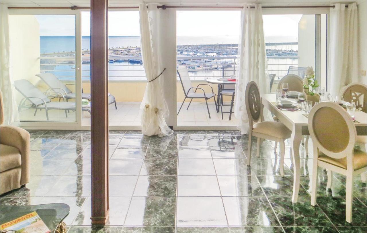 2 Bedroom Stunning Apartment In Torrevieja Eksteriør bilde