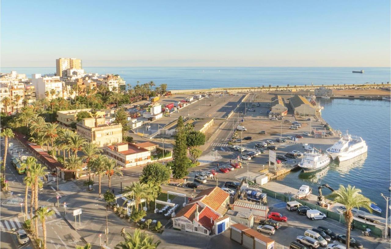 2 Bedroom Stunning Apartment In Torrevieja Eksteriør bilde